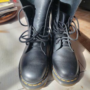 Dr. Martens Air Wair women's comb leather boots